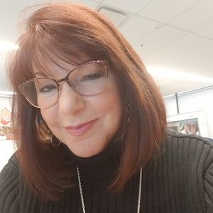 Meet your Posher, Joni